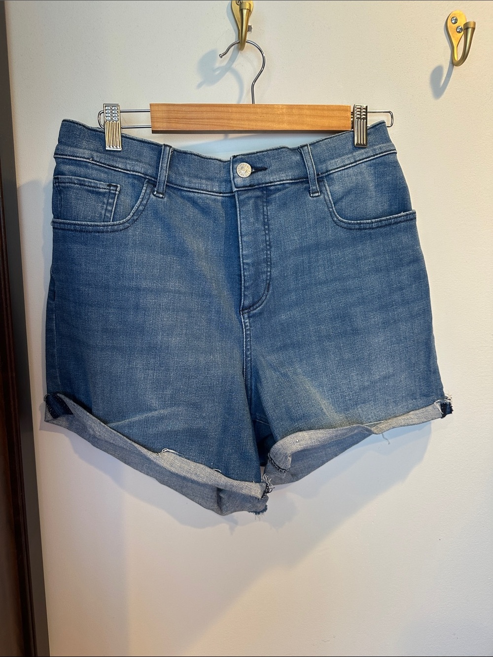 Women's Blue Denim Roll-Cuff Shorts